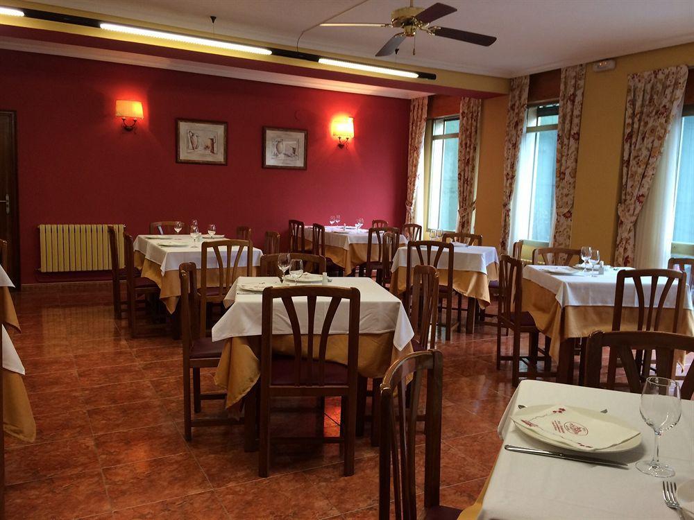 Hotel Penagrande Cangas De Narcea Ngoại thất bức ảnh