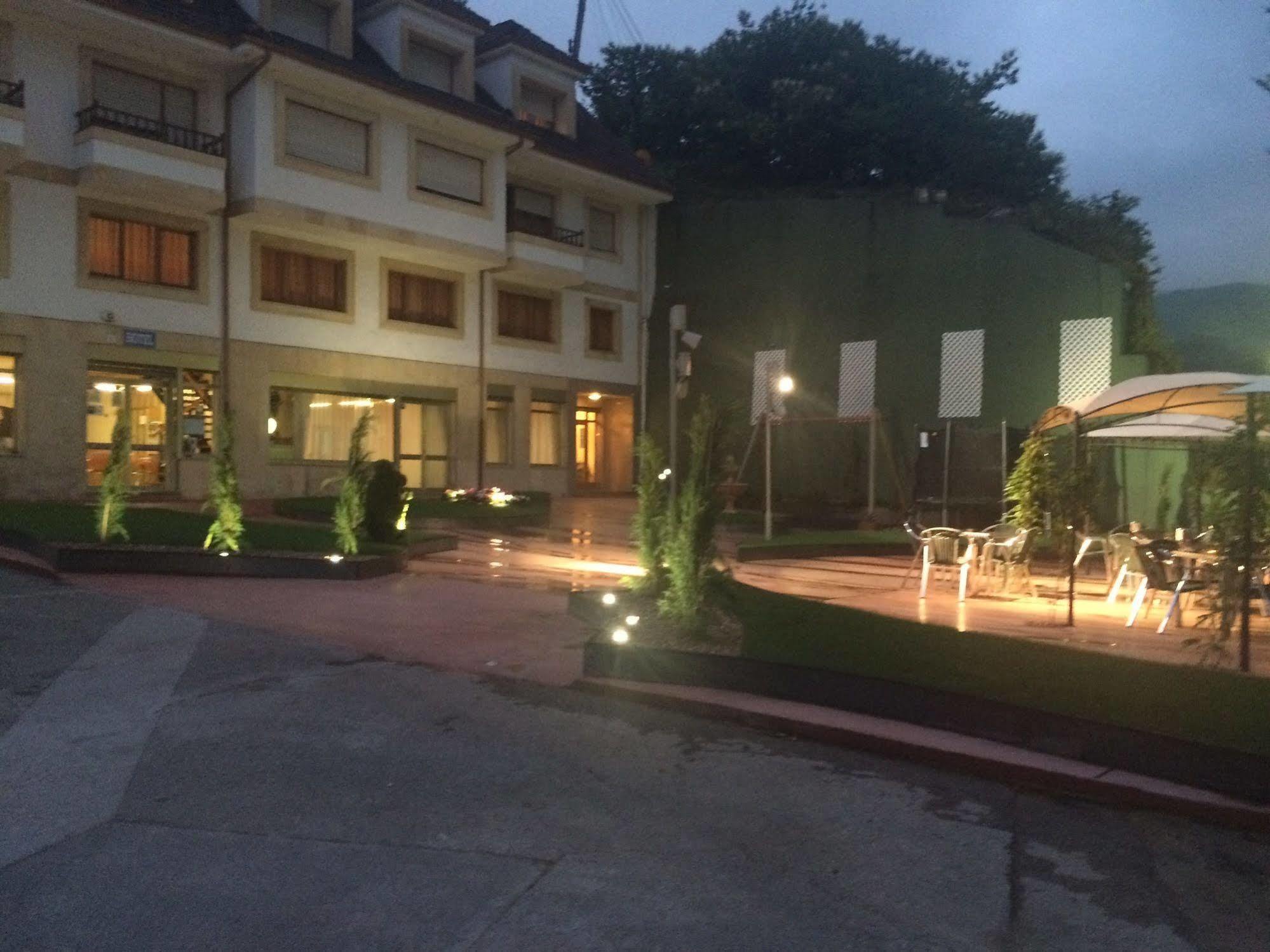 Hotel Penagrande Cangas De Narcea Ngoại thất bức ảnh