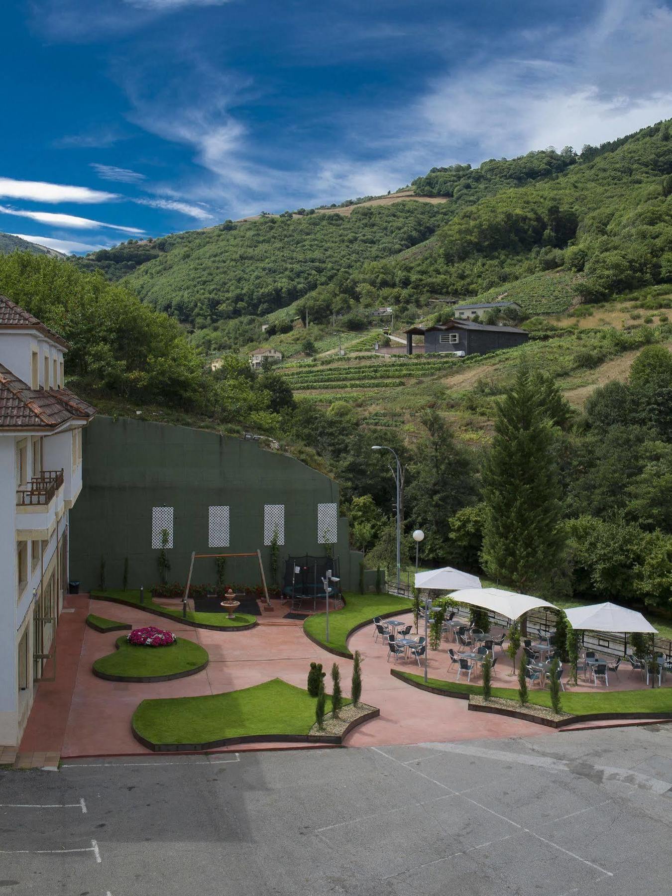 Hotel Penagrande Cangas De Narcea Ngoại thất bức ảnh