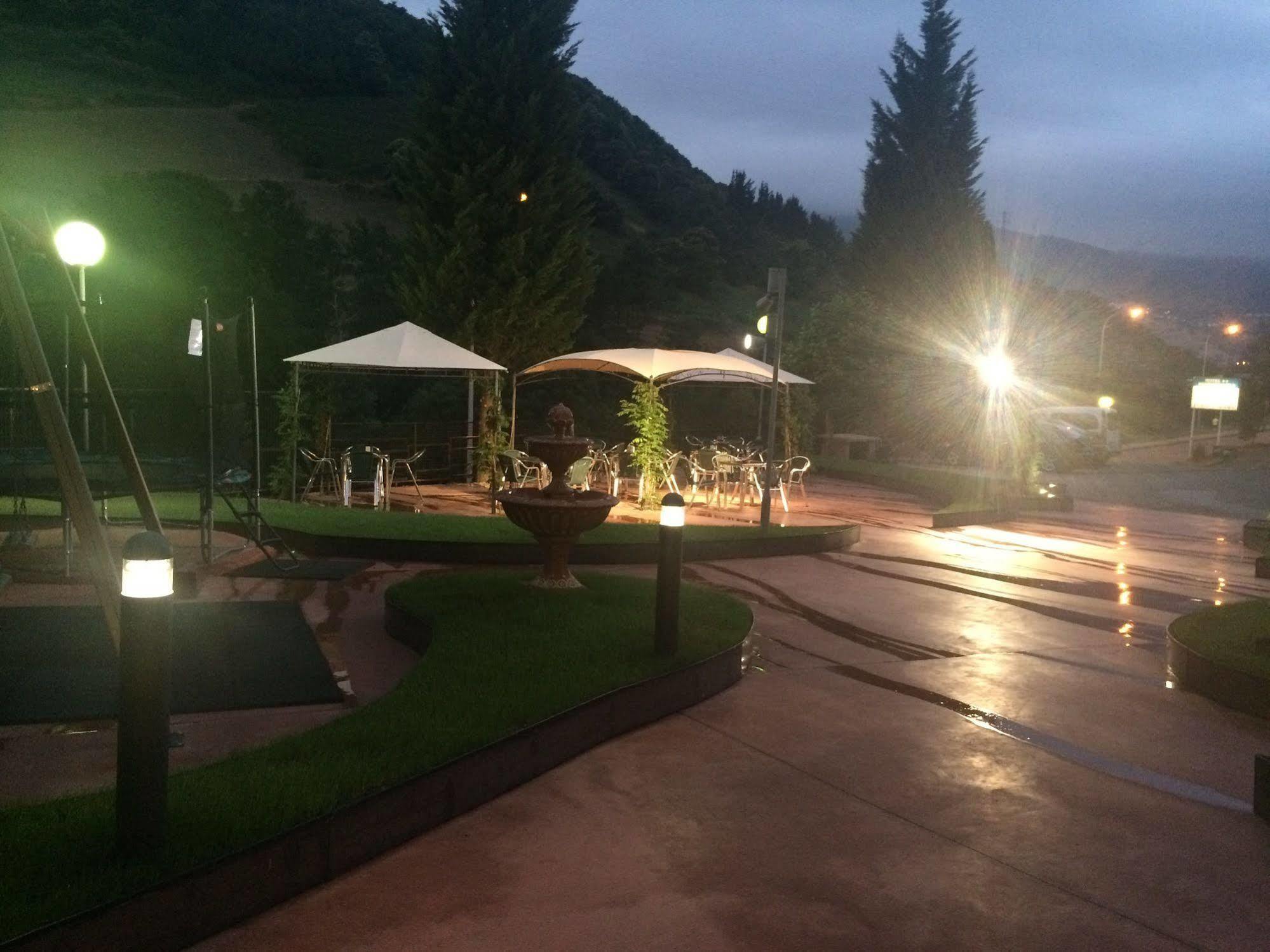 Hotel Penagrande Cangas De Narcea Ngoại thất bức ảnh